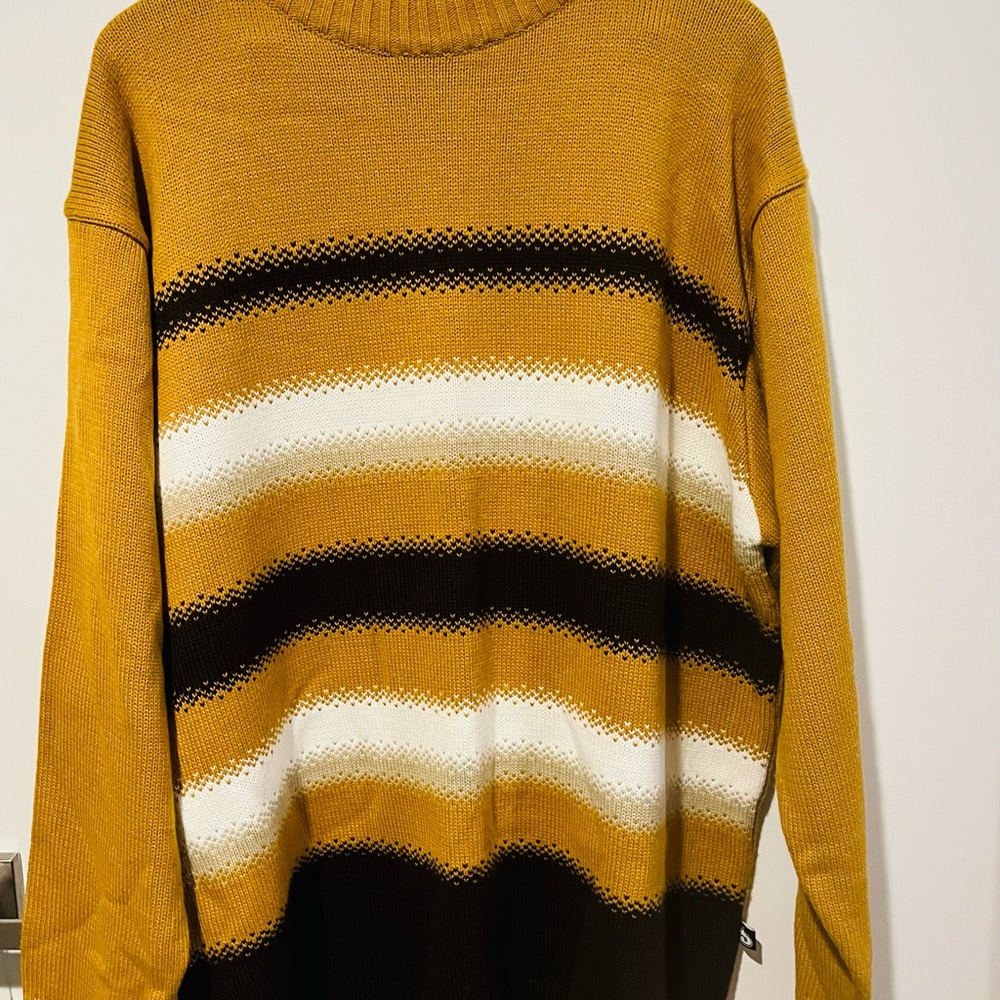 NEW VINTAGE SWEATER - Picture 7 of 7